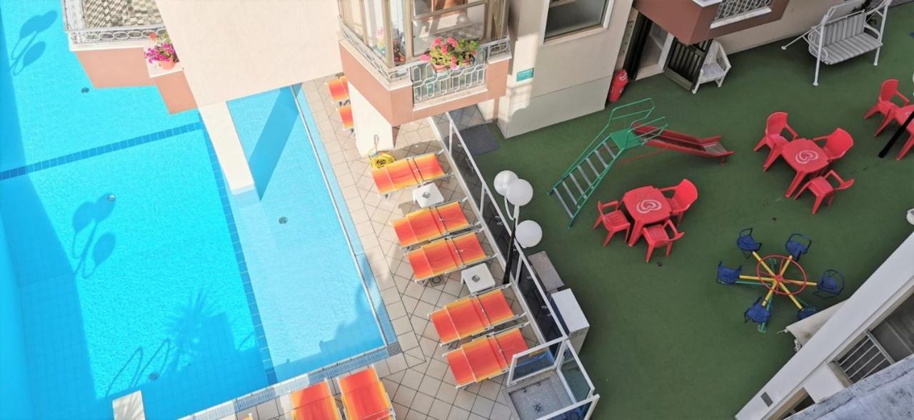 Hotel Cosmos Rimini Luaran gambar