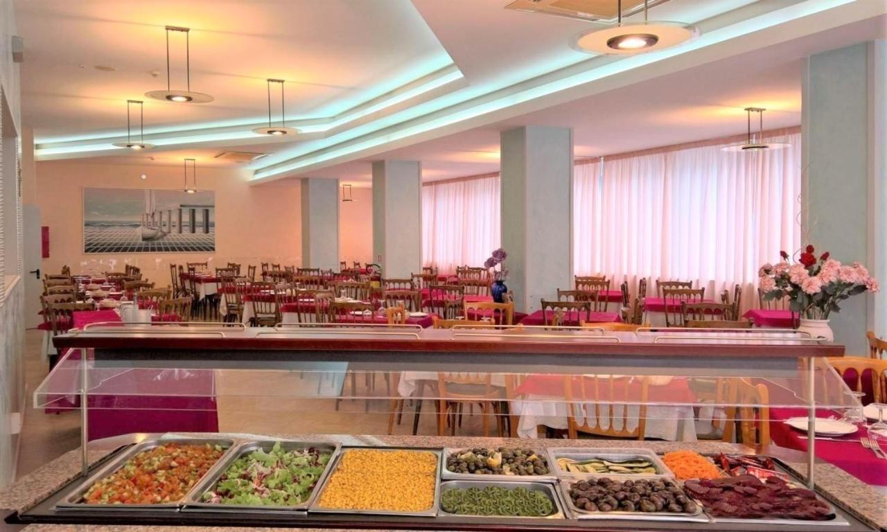Hotel Cosmos Rimini Luaran gambar