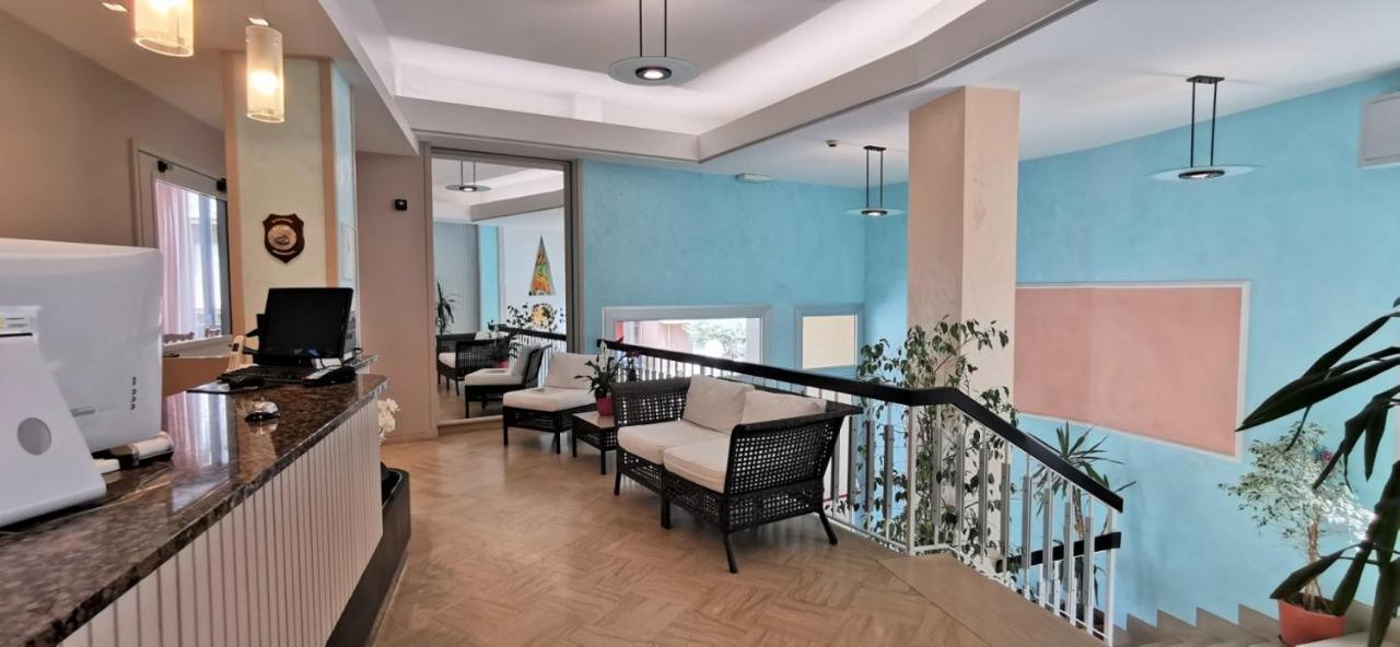 Hotel Cosmos Rimini Luaran gambar