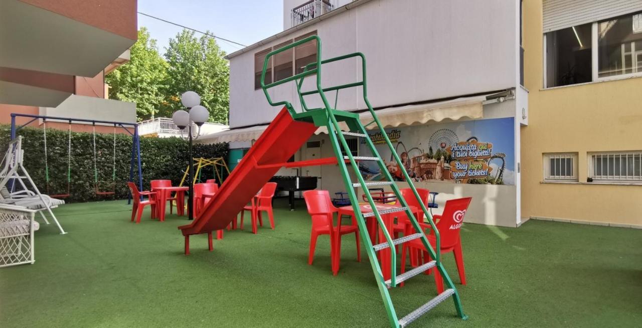 Hotel Cosmos Rimini Luaran gambar