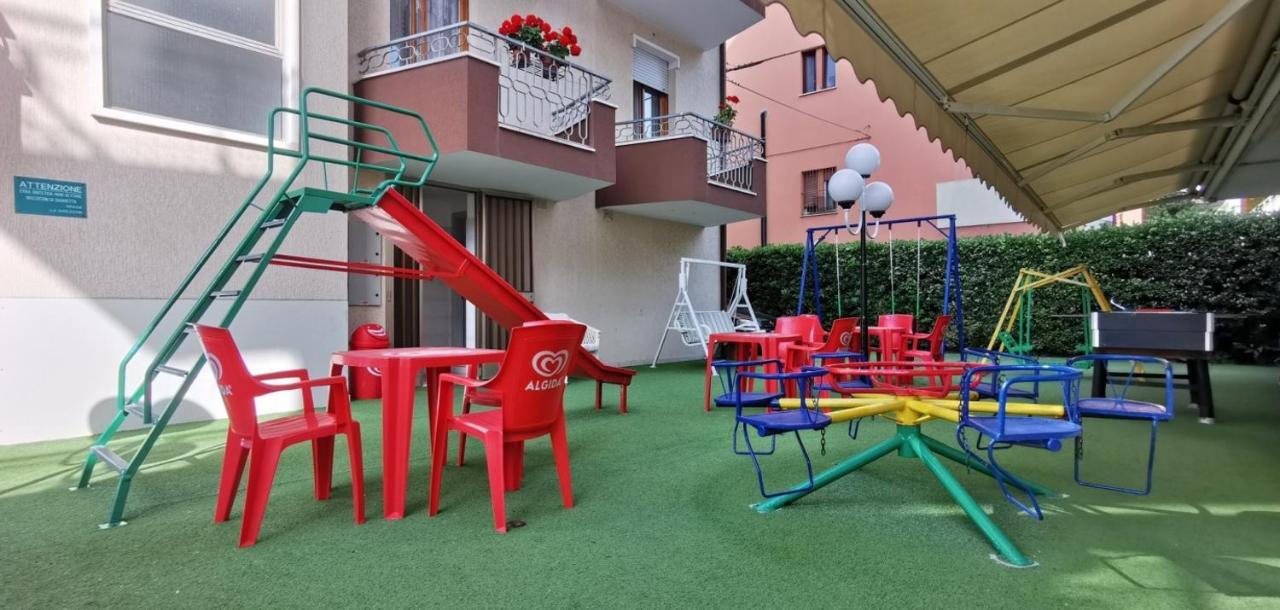 Hotel Cosmos Rimini Luaran gambar