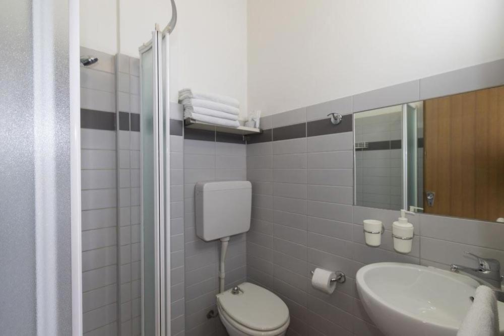Hotel Cosmos Rimini Luaran gambar